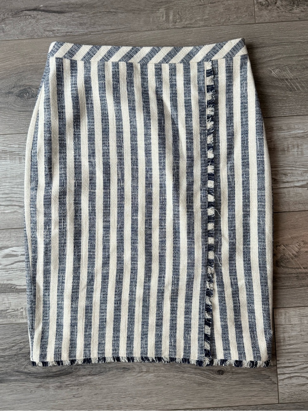 Banana Republic Blue Ivory Stripe Tweed Fringe Faux Wrap Pencil Skirt Size 8